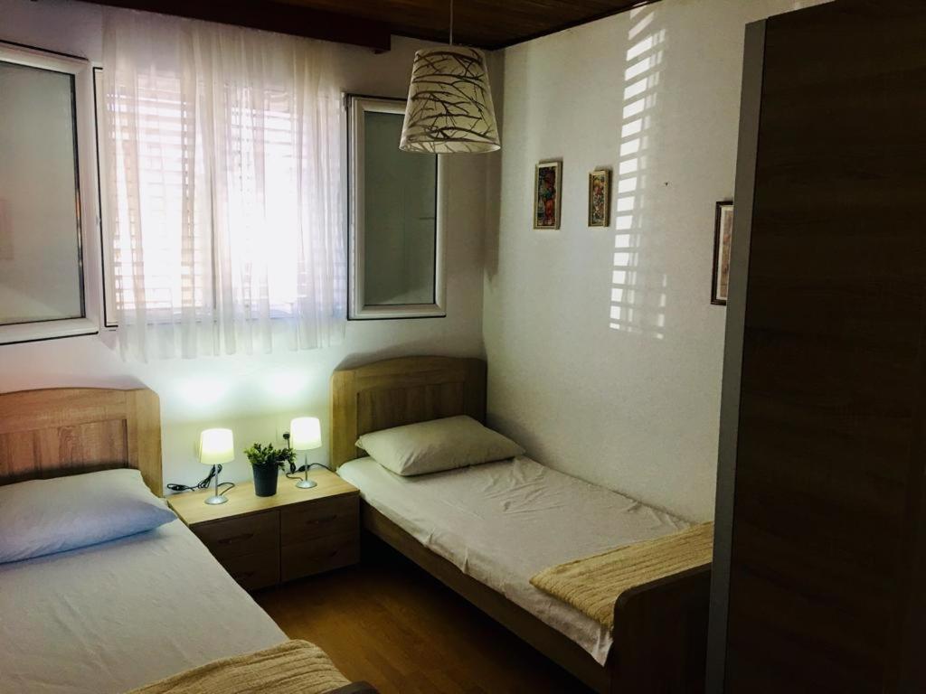 Apartman Mijic Traù Esterno foto